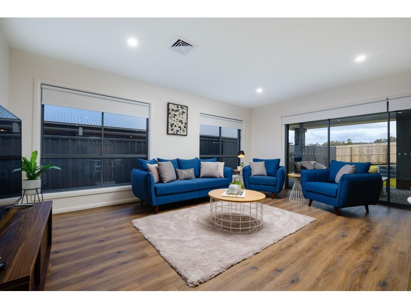 14 Zeil Circuit, Thurgoona NSW 2640