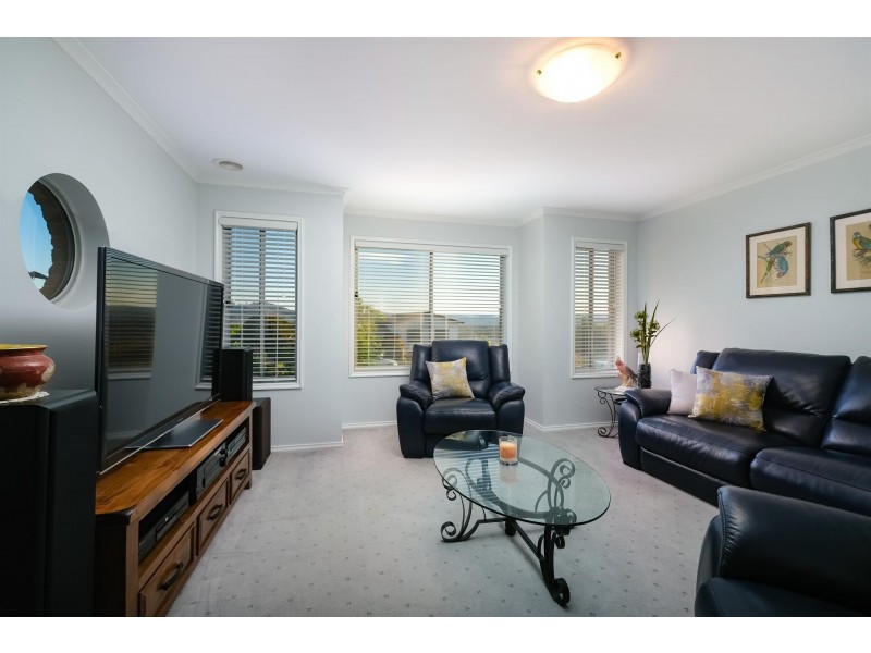 270 Bimbadeen Avenue, East Albury NSW 2640