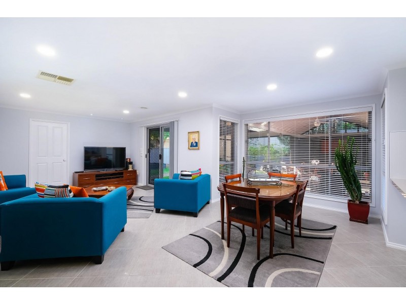 270 Bimbadeen Avenue, East Albury NSW 2640