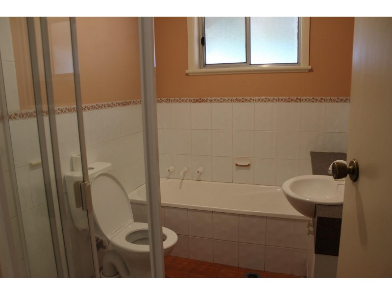 131 Borella Road, East Albury NSW 2640