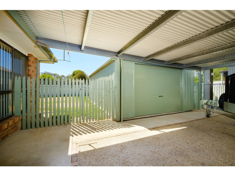 512 Webb Street, Lavington NSW 2641