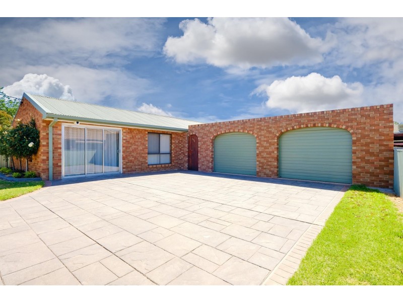 512 Webb Street, Lavington NSW 2641