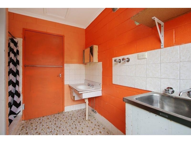 1/450 Douglas Road, Lavington NSW 2641
