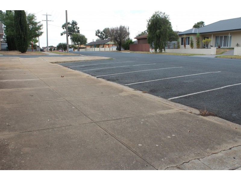 16,18, 20 Jarrah St, Wodonga VIC 3690