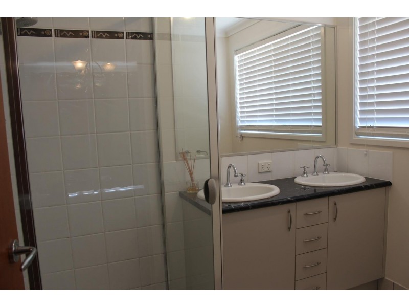 85 Adams Street, Jindera NSW 2642