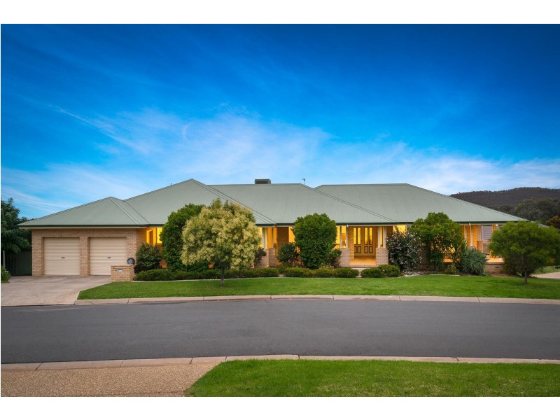 32 Clem Drive, Glenroy NSW 2640