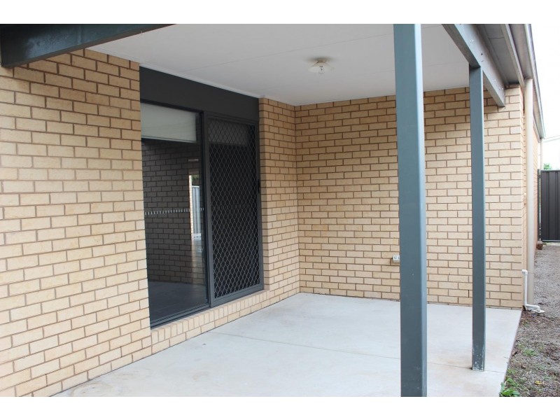 444 Kotthoff Street, Lavington NSW 2641