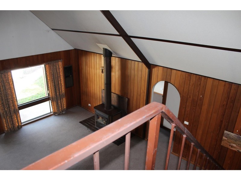 565 Burma Road, Table Top NSW 2640