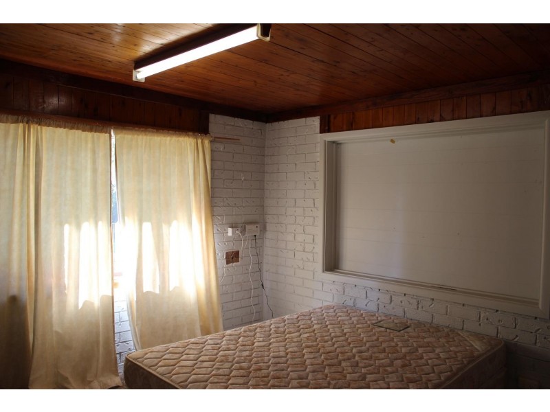 565 Burma Road, Table Top NSW 2640