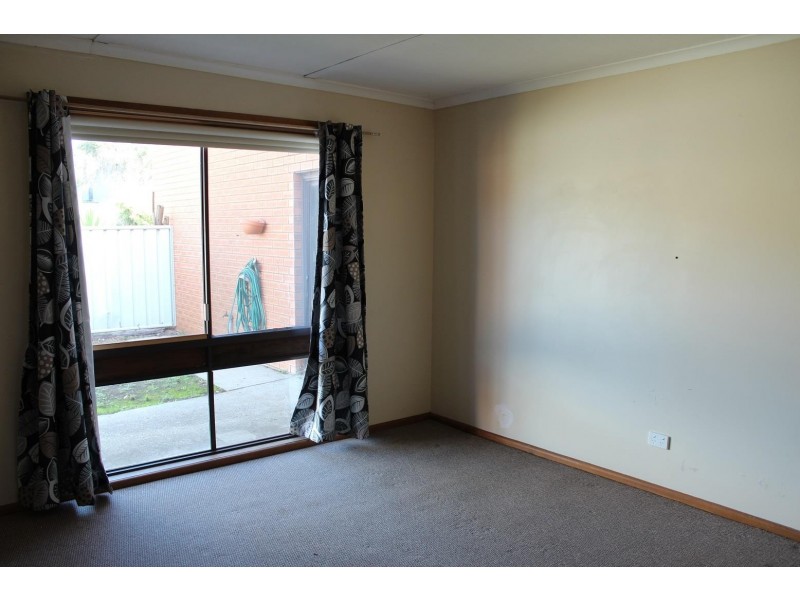 565 Burma Road, Table Top NSW 2640