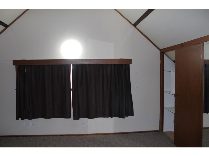 565 Burma Road, Table Top NSW 2640