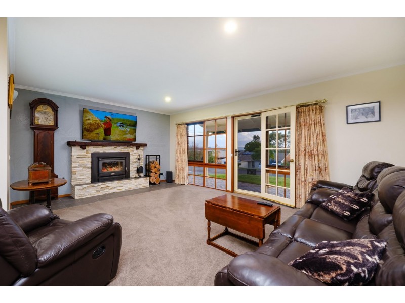 284 Tracy Street, Lavington NSW 2641