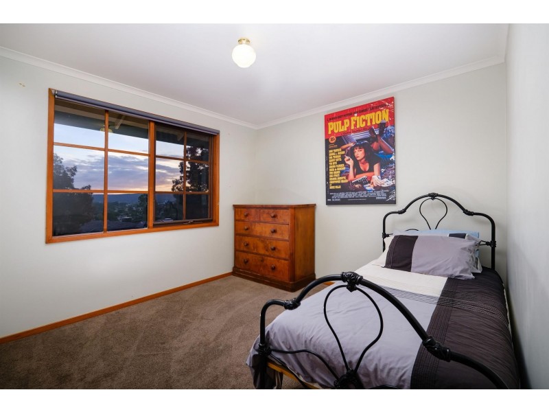 284 Tracy Street, Lavington NSW 2641