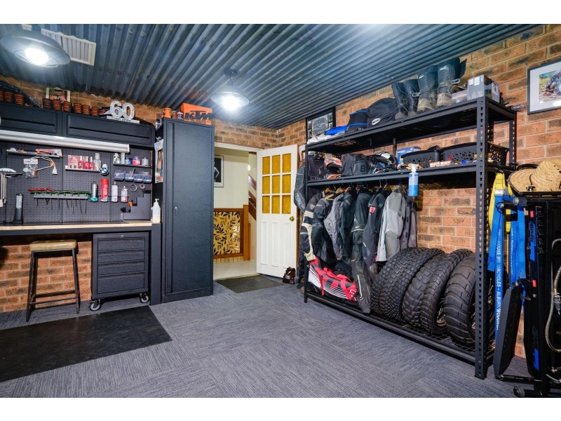 284 Tracy Street, Lavington NSW 2641