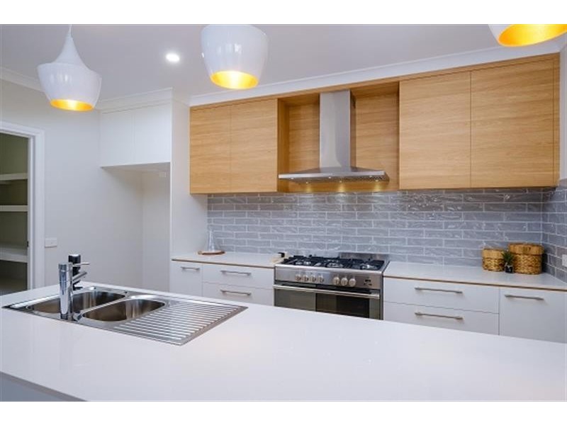 42 Albatross Avenue, Glenroy NSW 2640