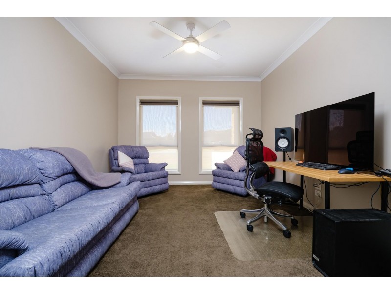 5 Merino Court, Thurgoona NSW 2640