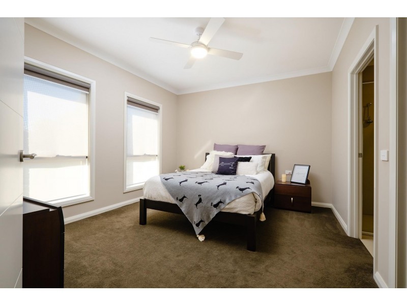 5 Merino Court, Thurgoona NSW 2640