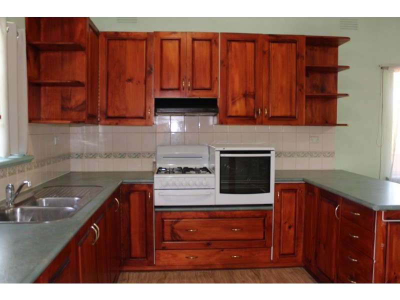 976 Tullimbar Street, North Albury NSW 2640