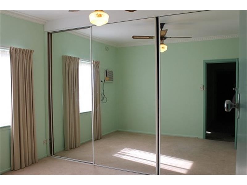 976 Tullimbar Street, North Albury NSW 2640