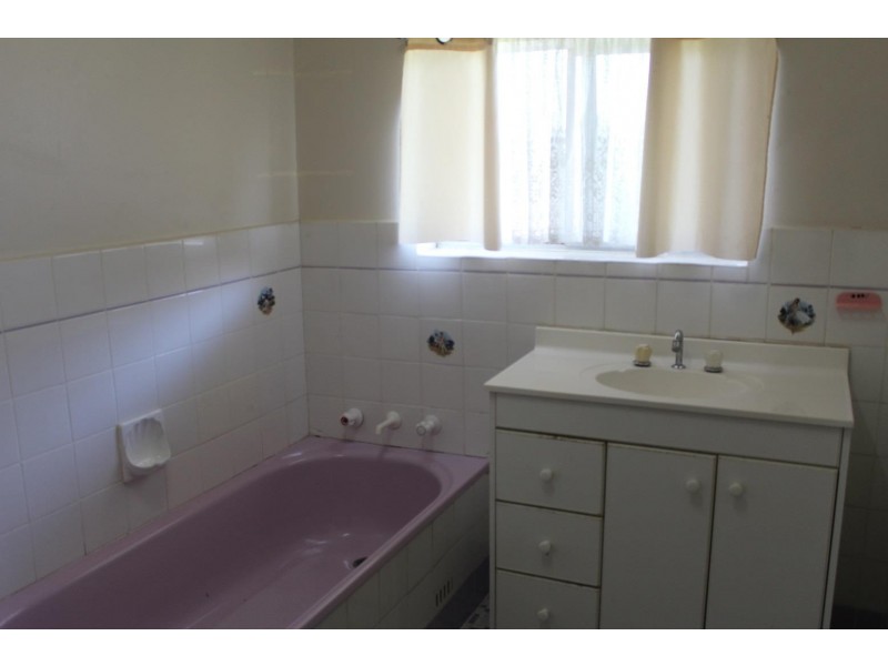 976 Tullimbar Street, North Albury NSW 2640