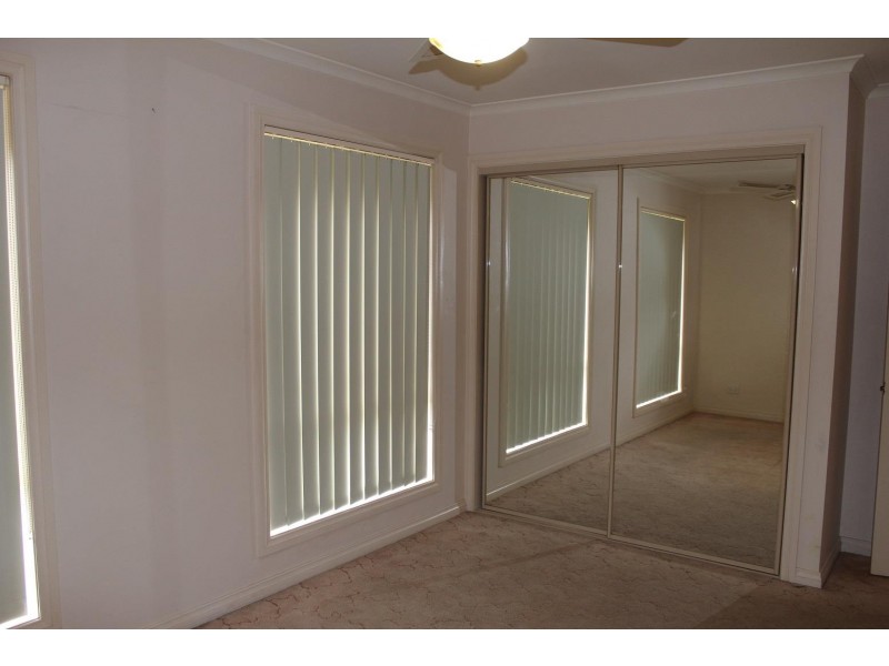 2/508 Kemp Street, Lavington NSW 2641