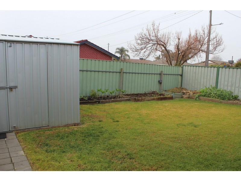 2/508 Kemp Street, Lavington NSW 2641