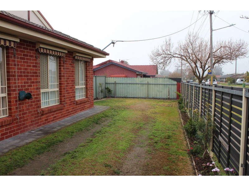 2/508 Kemp Street, Lavington NSW 2641