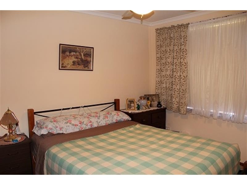 2/565 Grayfern Court, Lavington NSW 2641