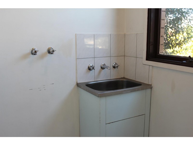 31/588 Oliver Street, Lavington NSW 2641