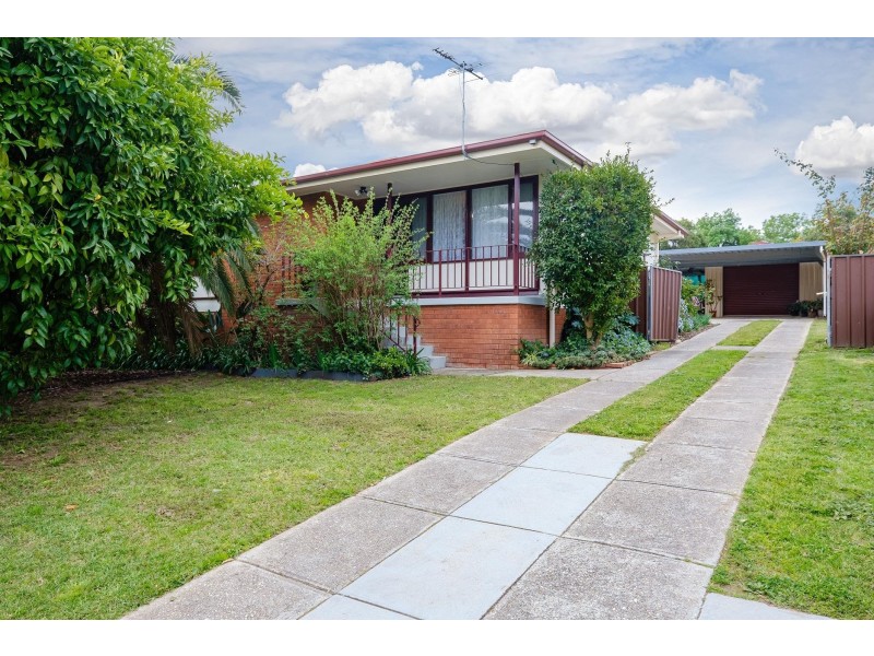 19 Waratah Crescent, West Albury NSW 2640