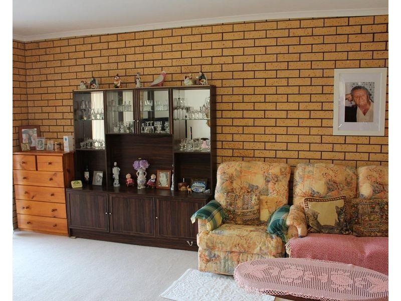 2/396E Ross Circuit, Lavington NSW 2641