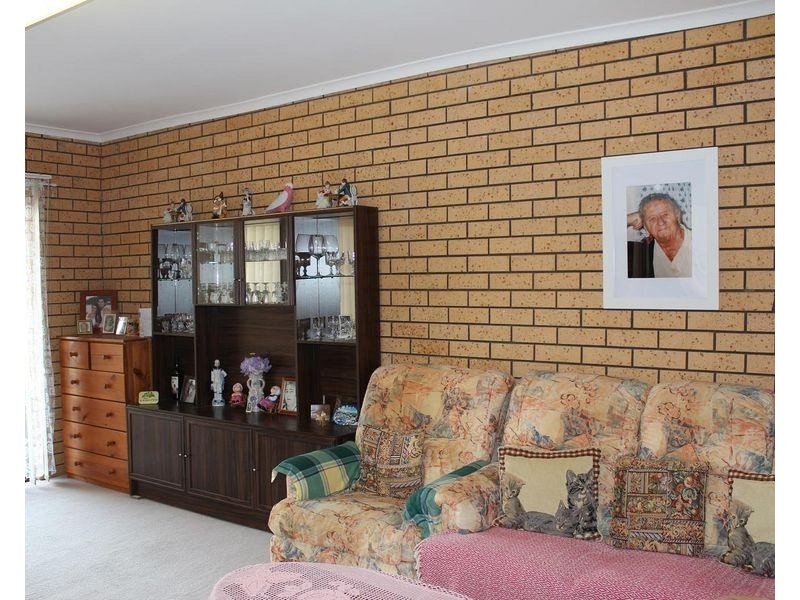 2/396E Ross Circuit, Lavington NSW 2641