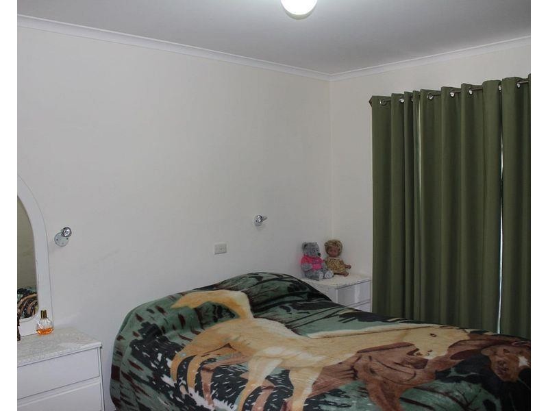 2/396E Ross Circuit, Lavington NSW 2641