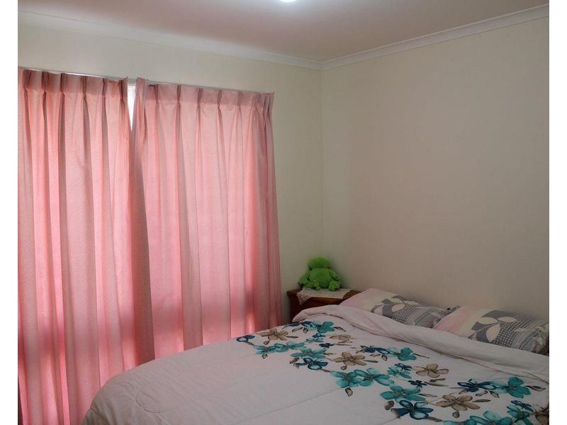 2/396E Ross Circuit, Lavington NSW 2641