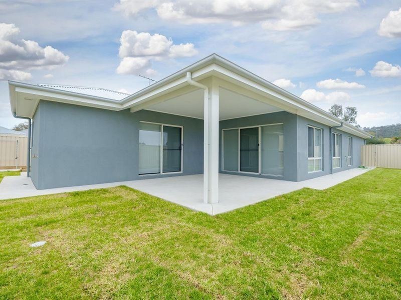 42 Albatross Avenue, Glenroy NSW 2640