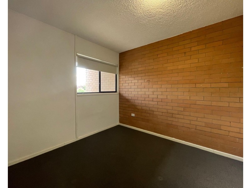 2/429 Mcdonald Road, Lavington NSW 2641