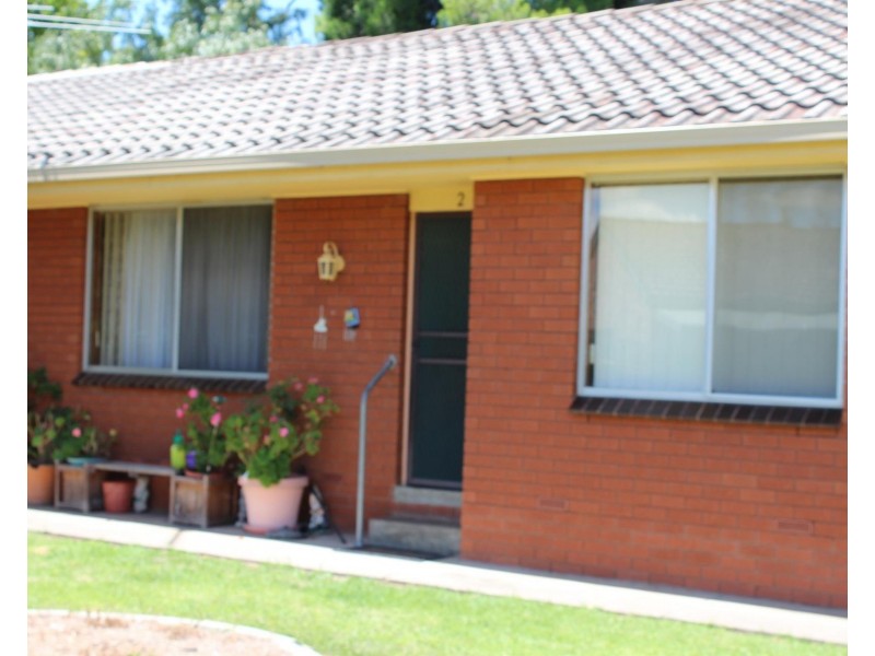 2/565 Grayfern Court, Lavington NSW 2641