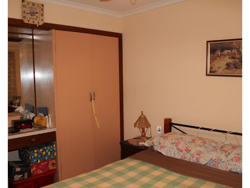 2/565 Grayfern Court, Lavington NSW 2641