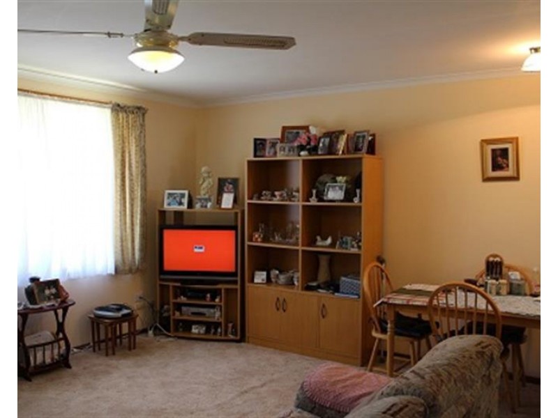 2/565 Grayfern Court, Lavington NSW 2641