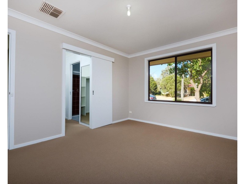 351 Kentucky Avenue, Lavington NSW 2641