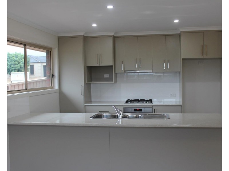 232 VICKERS Road, Lavington NSW 2641