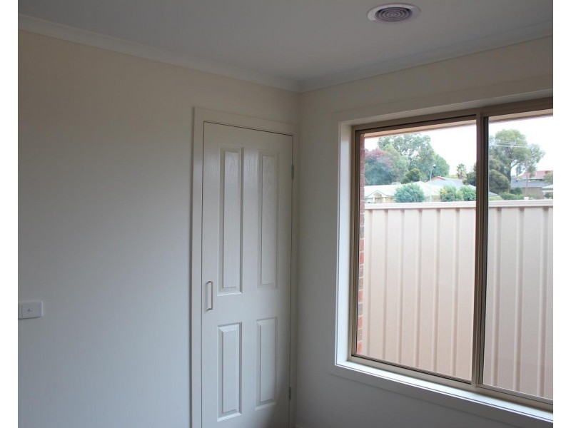 232 VICKERS Road, Lavington NSW 2641