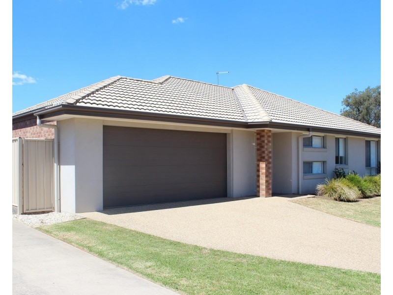 6 Blackett Place, Hamilton Valley NSW 2641
