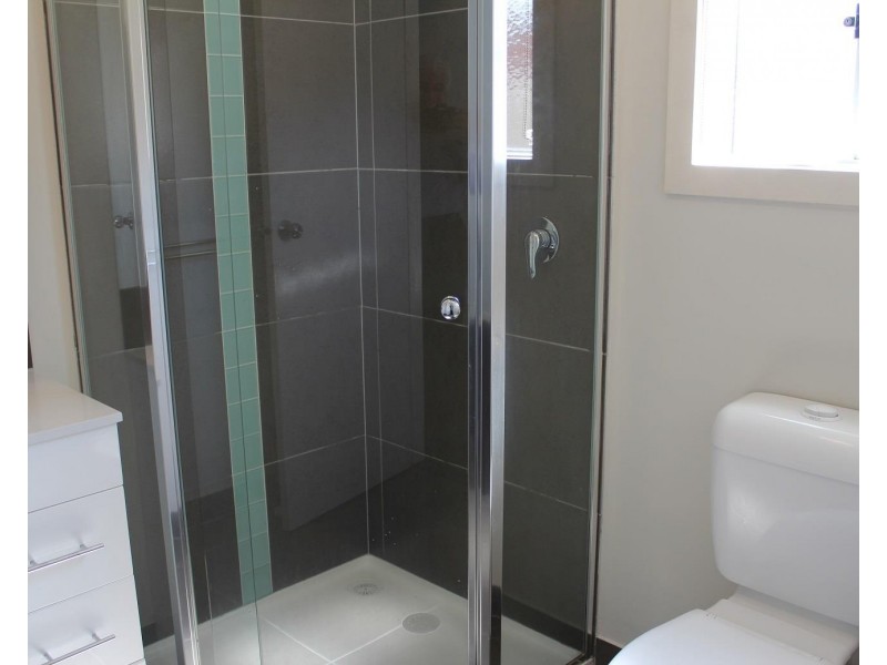 6 Blackett Place, Hamilton Valley NSW 2641