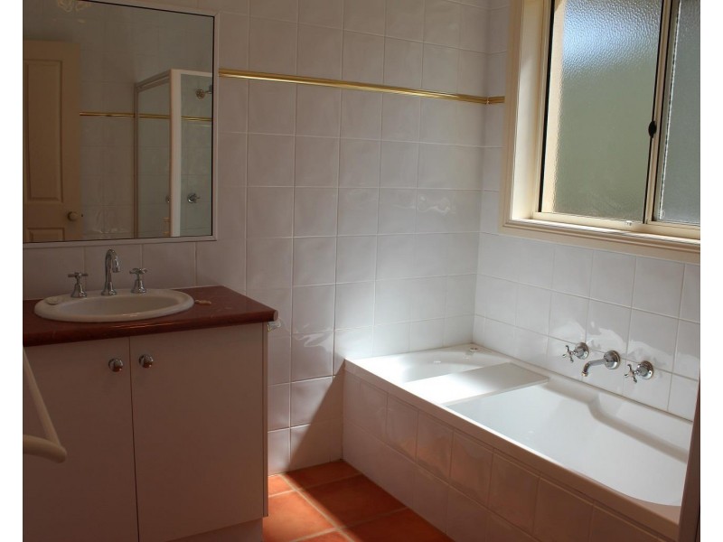 28 MARIMBA Circuit, Glenroy NSW 2640