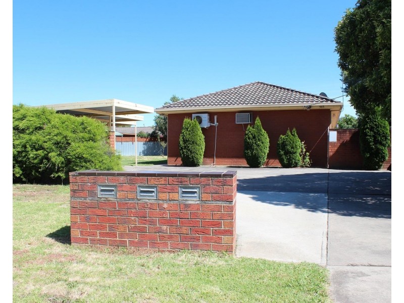 2/565 Grayfern Court, Lavington NSW 2641