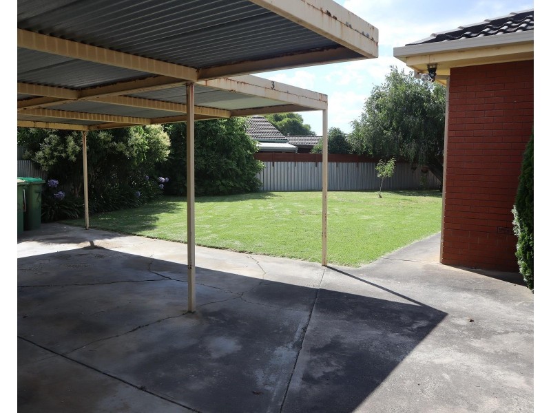 2/565 Grayfern Court, Lavington NSW 2641