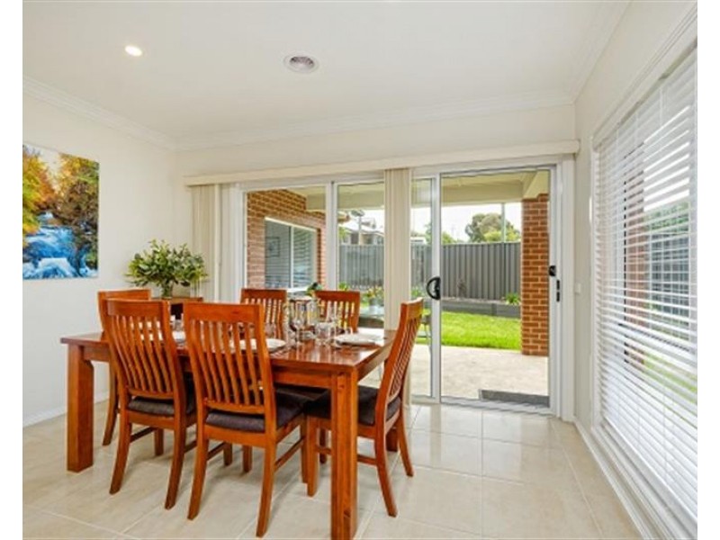 617 Elm Street, Albury NSW 2640