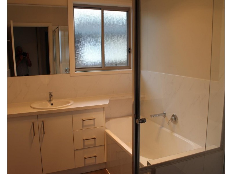 3/509 Kotthoff Street, Lavington NSW 2641