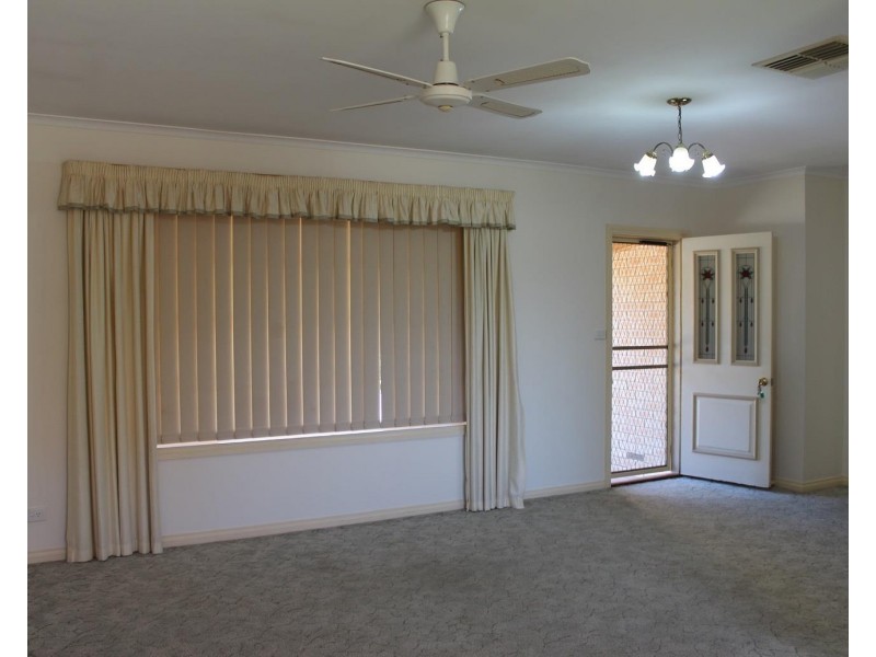 44 Grandview Terrace, East Albury NSW 2640